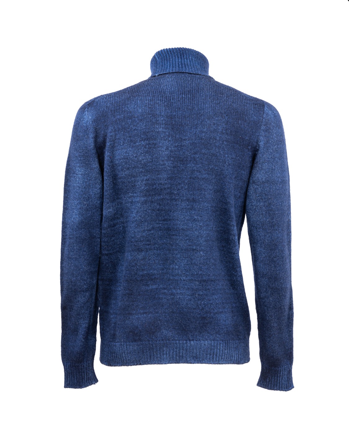 shop ROBERTO COLLINA Saldi Pull: Roberto Collina maglia in misto lana merino e baby cammello.
Collo alto.
Effetto lavato.
Regular fit.
Composizione: 52% lana merino 35% baby cammello 13% nylon.
Made in Italia.. RM27003-2710 number 6732905